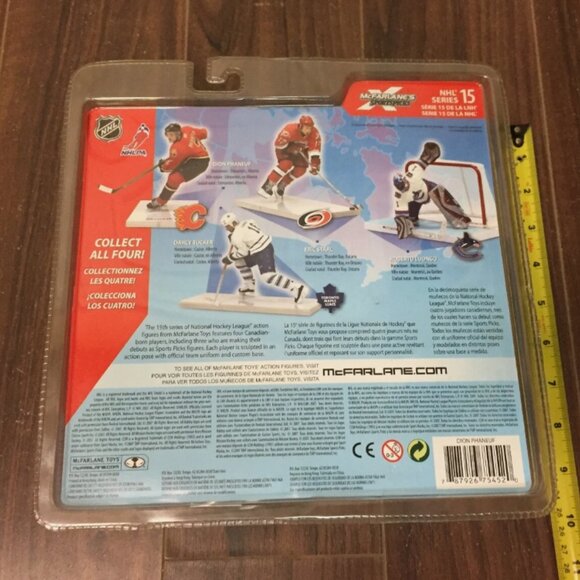 Dion Phaneuf NHL Mcfarlane Toys Calgary Flames - Picture 5 of 8